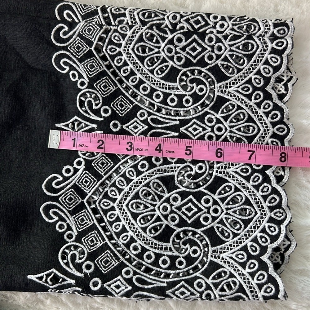 Chicos Linen Crop Straight Pant 14 Black White Embroidery Lightweight Pockts NEW - Picture 14 of 17